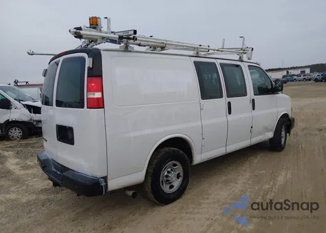 2019 Chevrolet Express 2500 Work Van из США, поврежденный, VIN 1GCWGAFP3K1296600